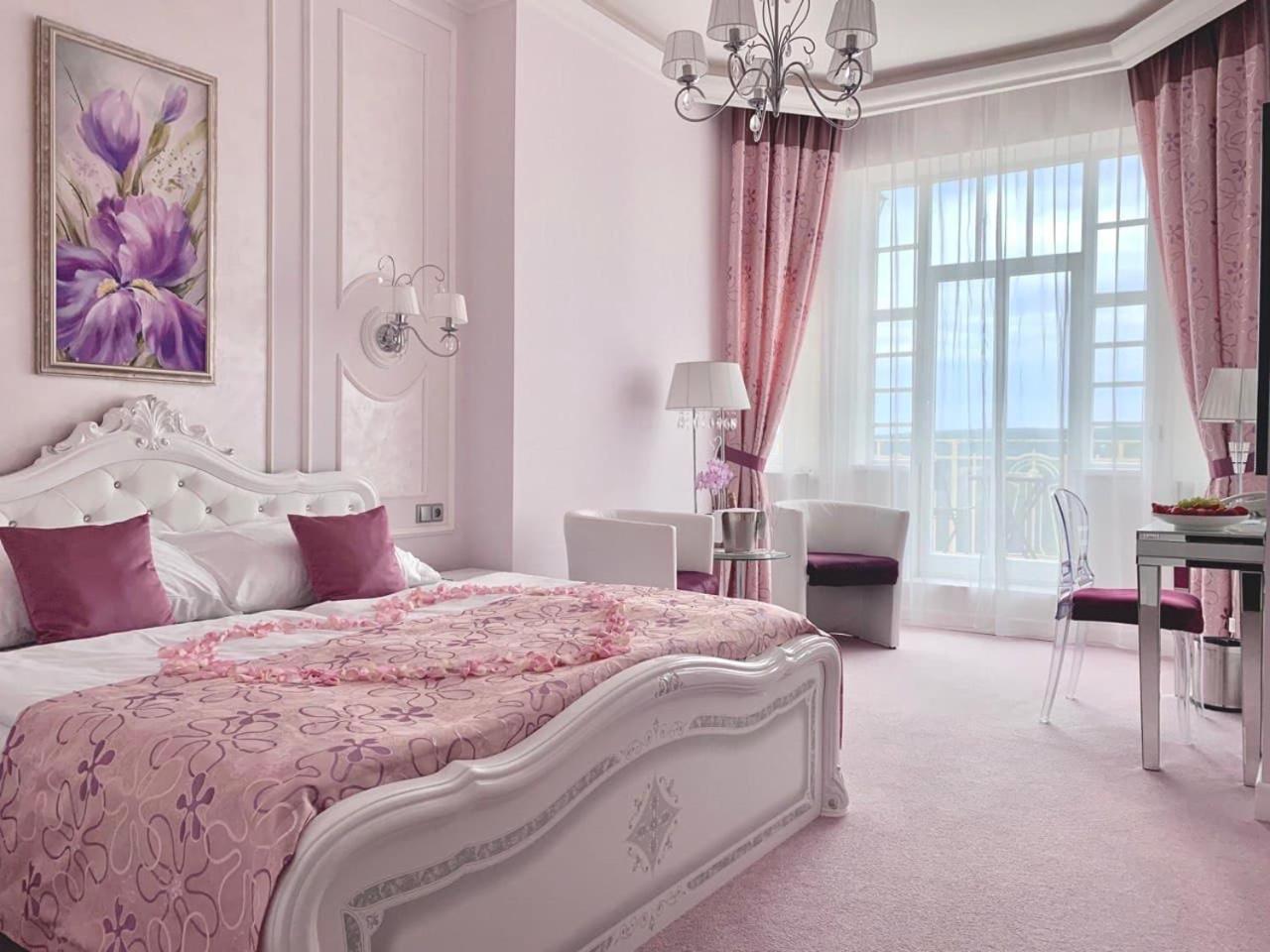 Hotel Katerina 4*